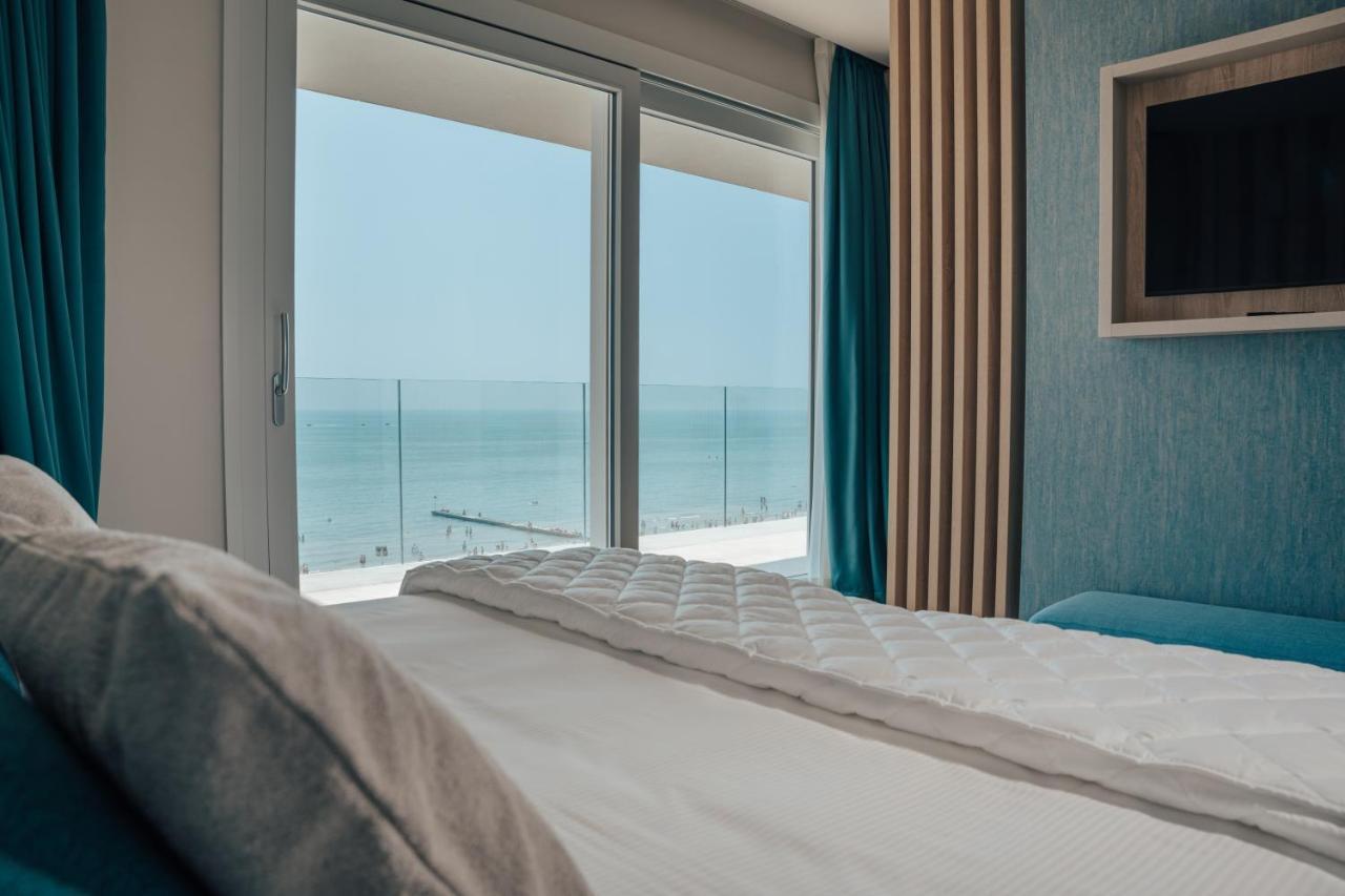 Galassia Suites&spa Hotel 4*