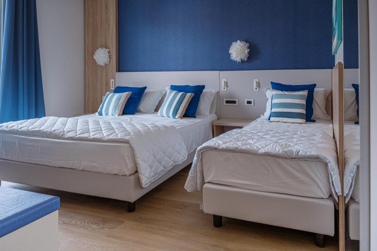 Galassia Suites&spa Hotel 4*