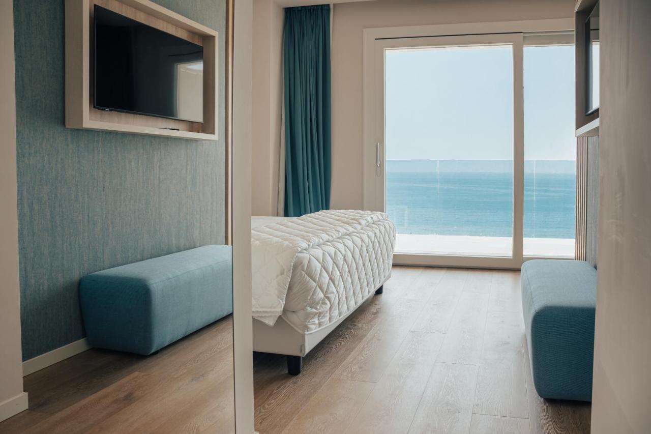 Hotel Galassia 4*