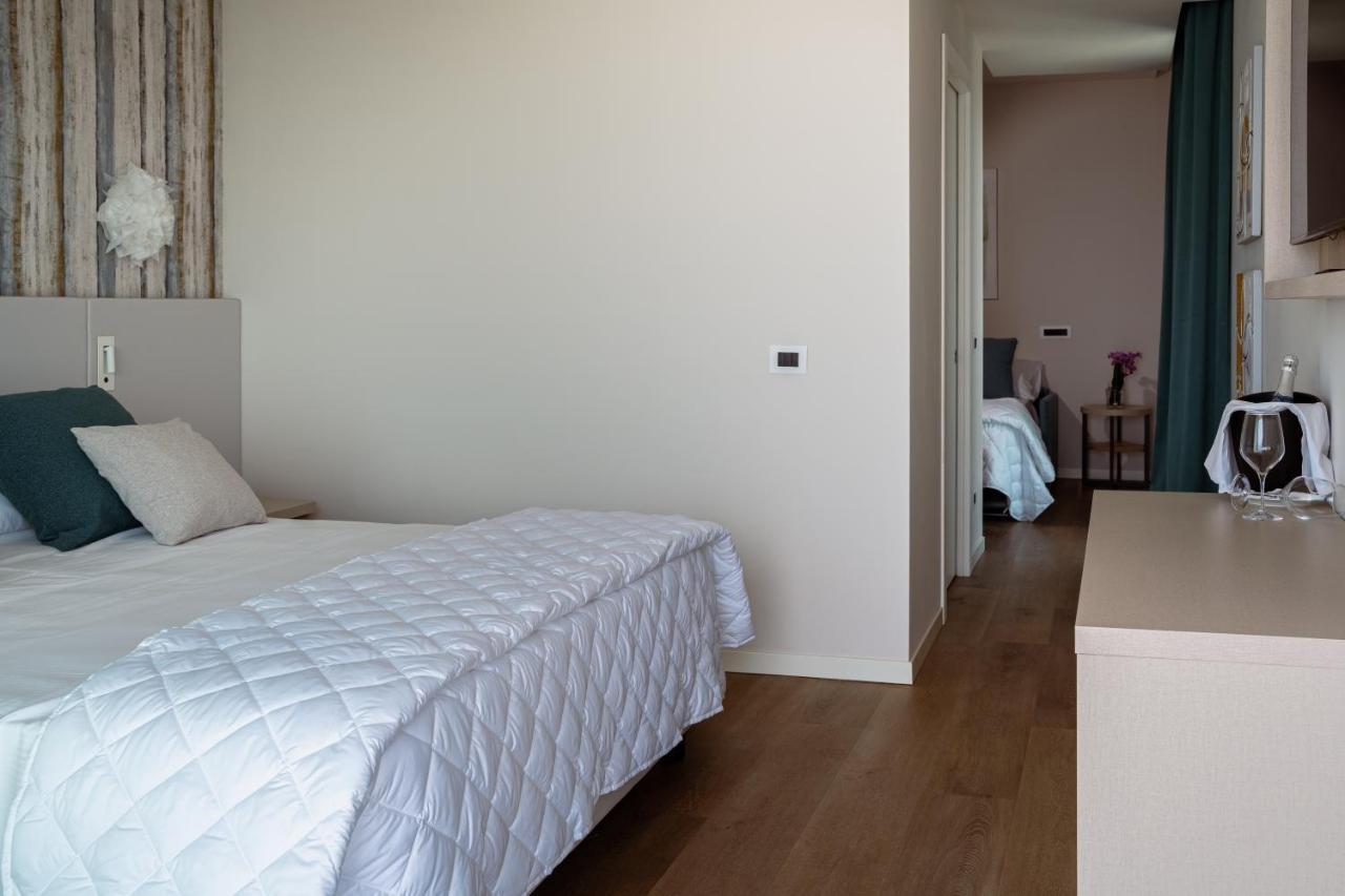 Galassia Suites&spa 4*